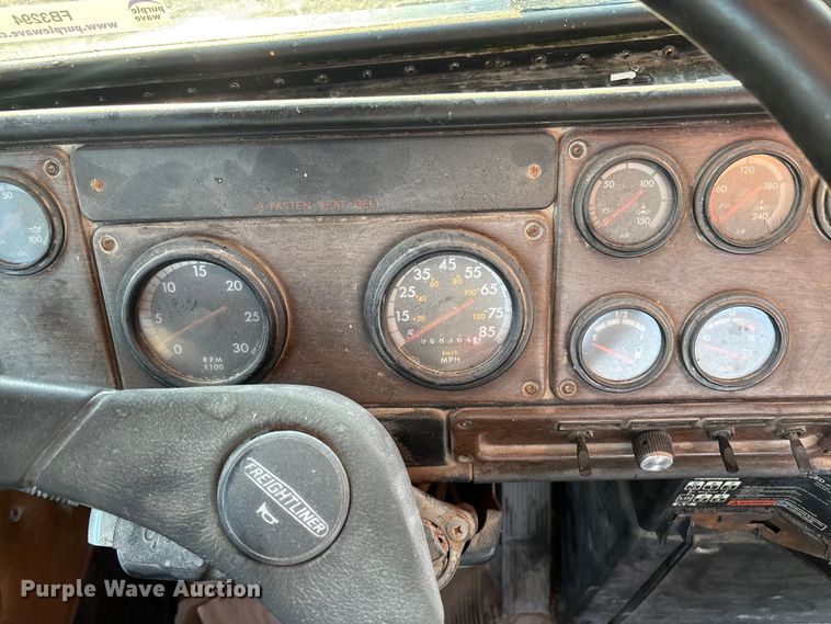 image for item FB3294 Freightliner truck cab