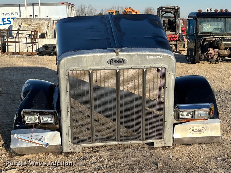 image for item FB3295 Peterbilt truck hood