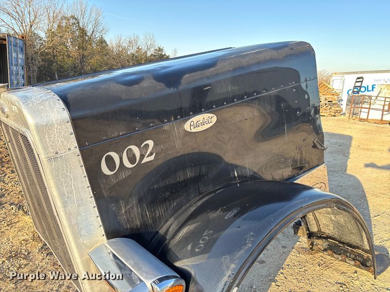 image for item FB3295 Peterbilt truck hood