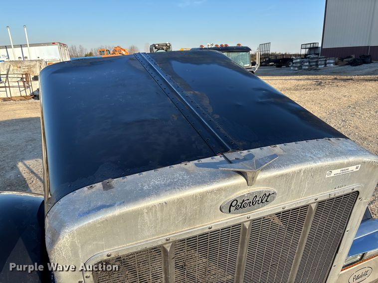 image for item FB3295 Peterbilt truck hood
