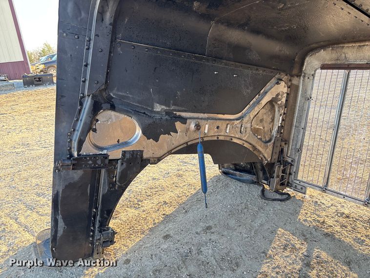 image for item FB3295 Peterbilt truck hood