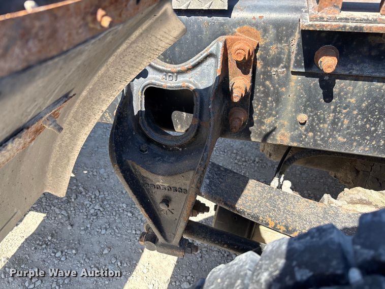 image for item FB3299 1998 International 9200 semi truck