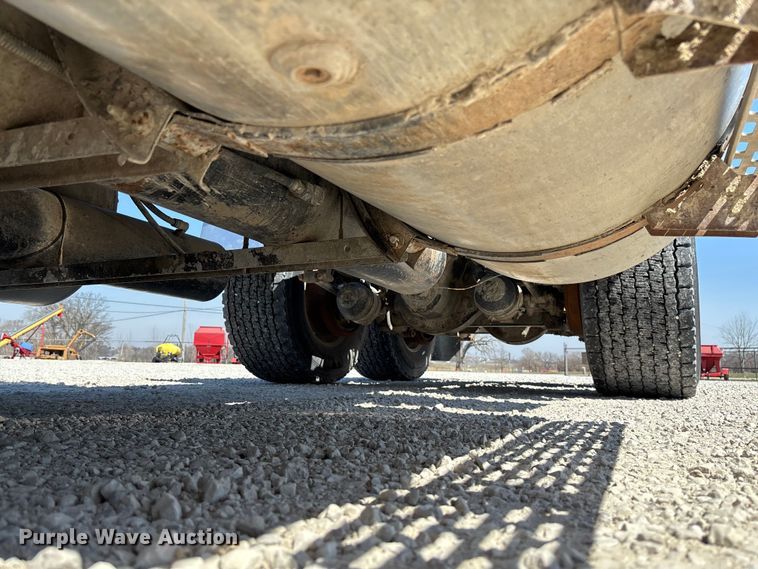 image for item FB3299 1998 International 9200 semi truck