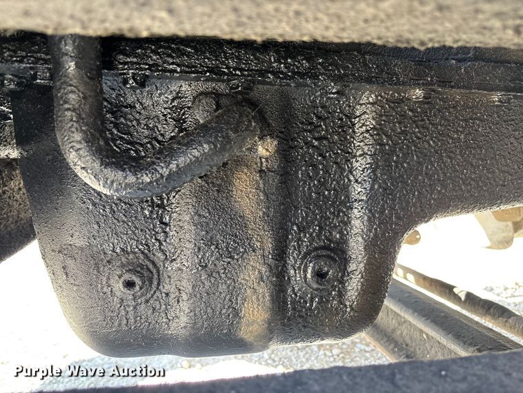 image for item FB3299 1998 International 9200 semi truck