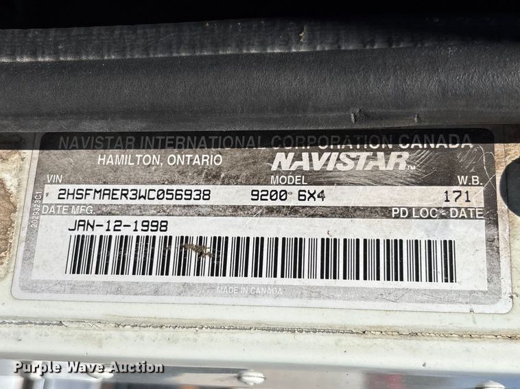 image for item FB3299 1998 International 9200 semi truck