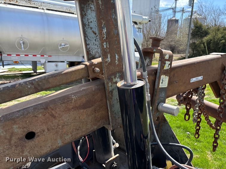 image for item FB3302 Walker fifth wheel wrecker