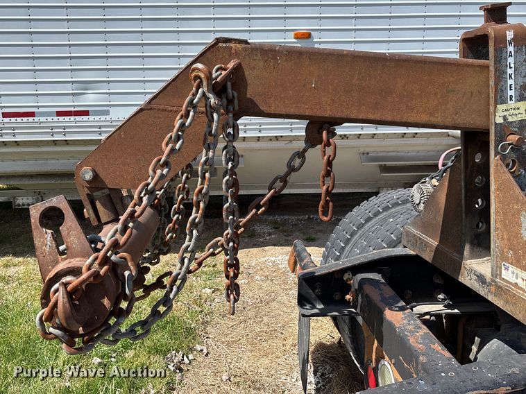 image for item FB3302 Walker fifth wheel wrecker