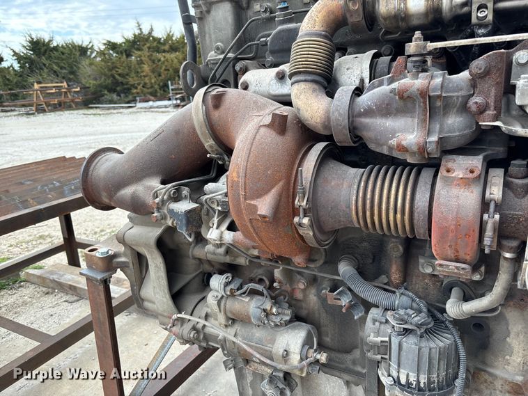 image for item FB3303 Detroit Diesel DD15 engine