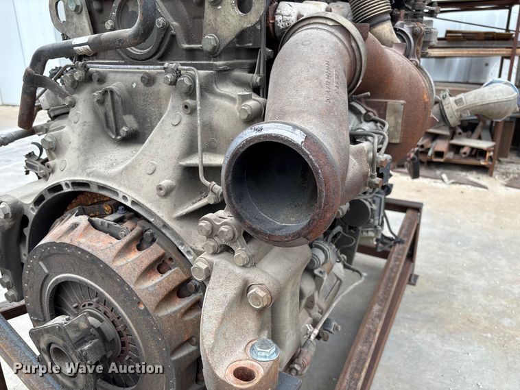 image for item FB3303 Detroit Diesel DD15 engine