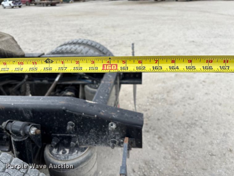 image for item FB3305 2010 Freightliner Columbia 120 semi truck