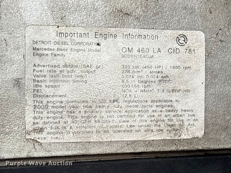 image for item FB3305 2010 Freightliner Columbia 120 semi truck