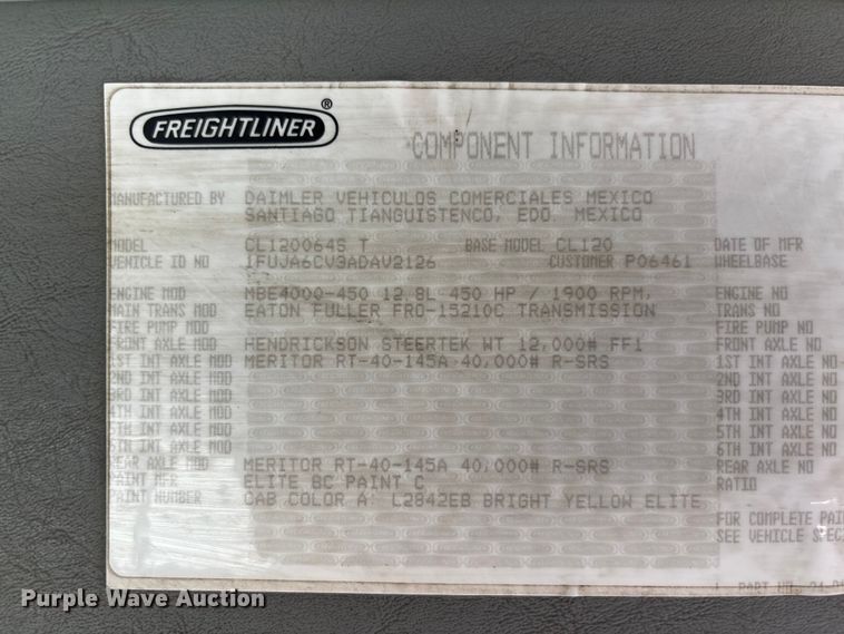 image for item FB3305 2010 Freightliner Columbia 120 semi truck