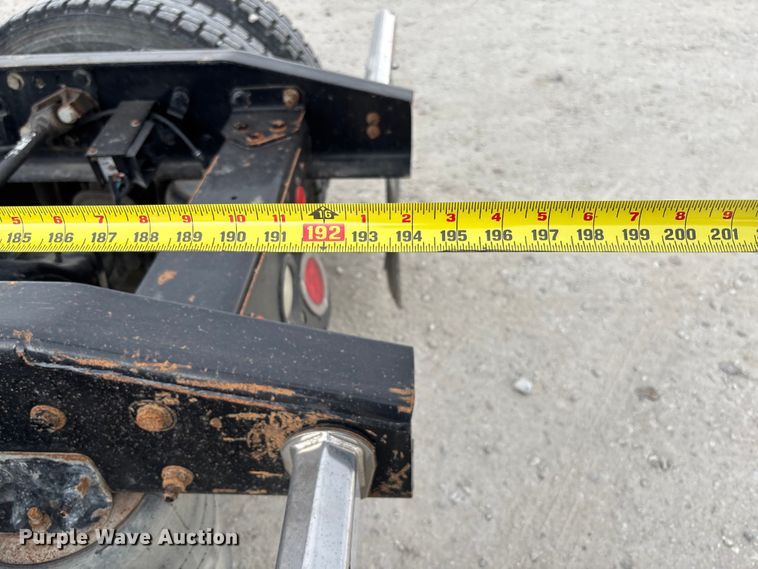 image for item FB3306 2018 Freightliner Cascadia 125 semi truck