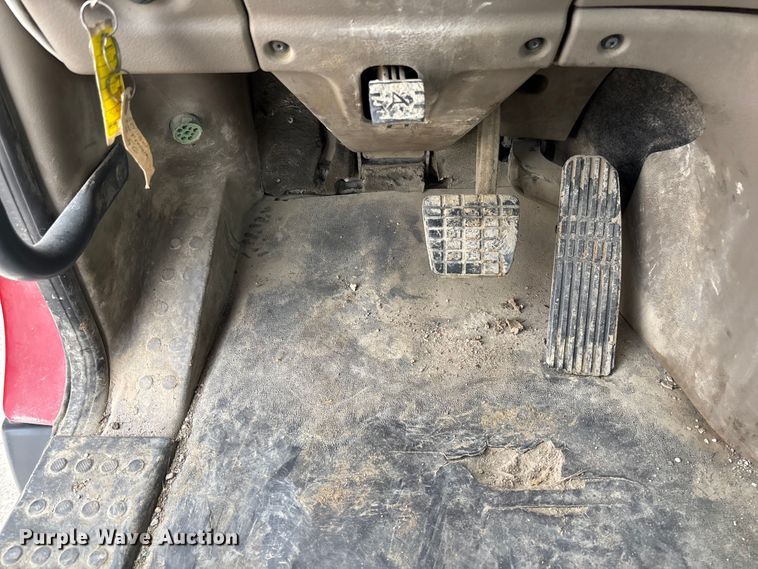 image for item FB3306 2018 Freightliner Cascadia 125 semi truck