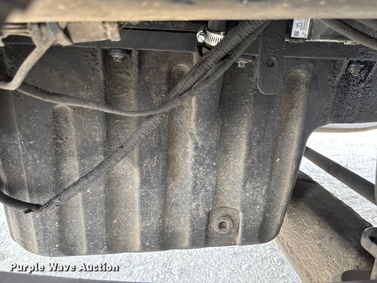 image for item FB3306 2018 Freightliner Cascadia 125 semi truck