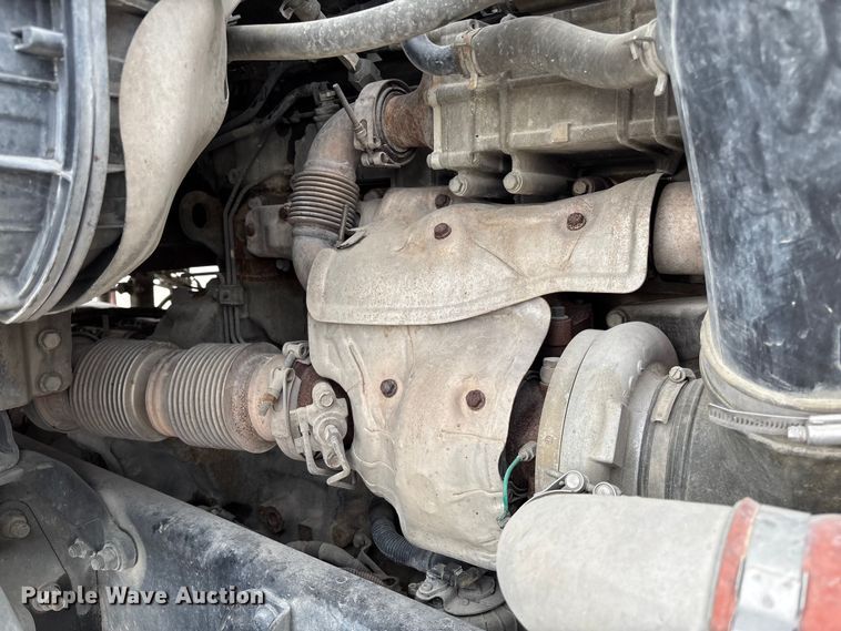 image for item FB3306 2018 Freightliner Cascadia 125 semi truck