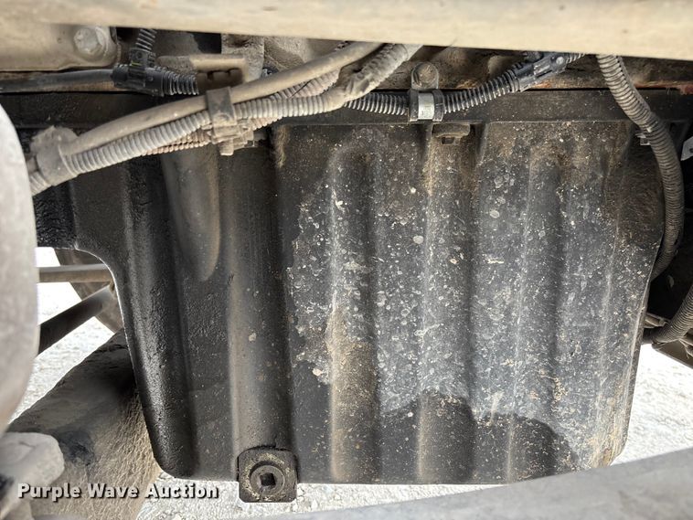 image for item FB3306 2018 Freightliner Cascadia 125 semi truck