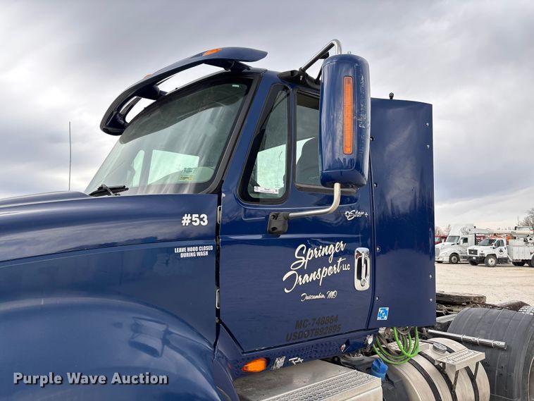 image for item FB3307 2014 International ProStar+ 122 semi truck