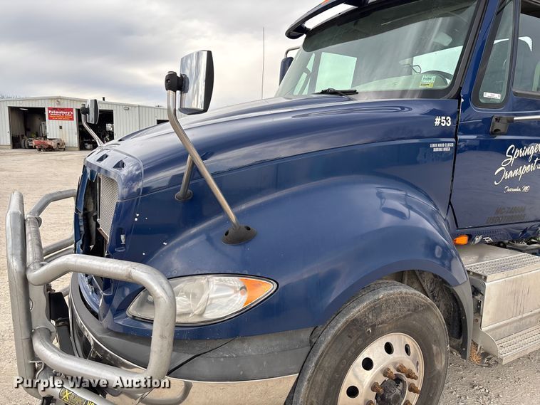 image for item FB3307 2014 International ProStar+ 122 semi truck