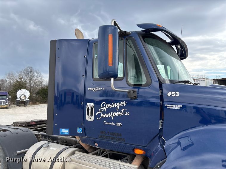 image for item FB3307 2014 International ProStar+ 122 semi truck