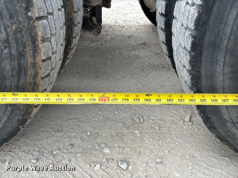 image for item FB3307 2014 International ProStar+ 122 semi truck