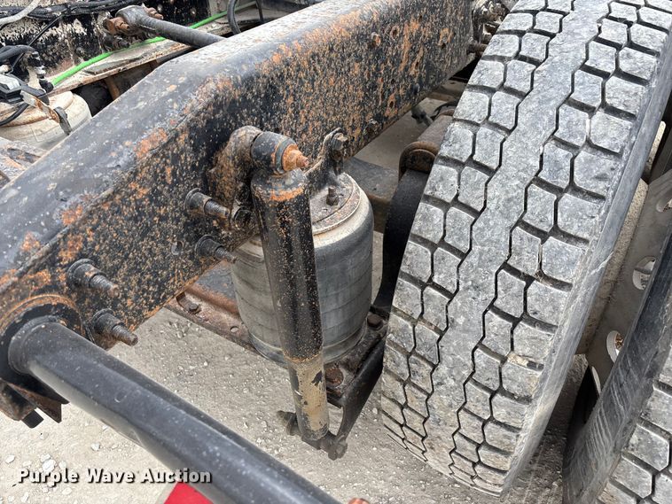 image for item FB3307 2014 International ProStar+ 122 semi truck