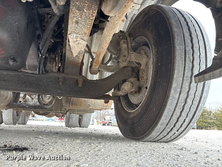 image for item FB3307 2014 International ProStar+ 122 semi truck