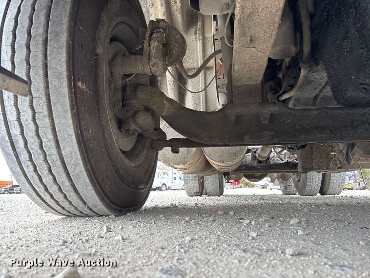 image for item FB3307 2014 International ProStar+ 122 semi truck