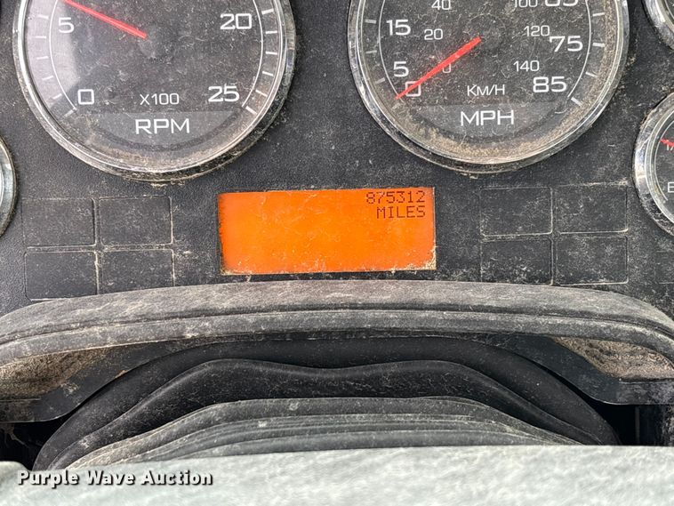 image for item FB3307 2014 International ProStar+ 122 semi truck