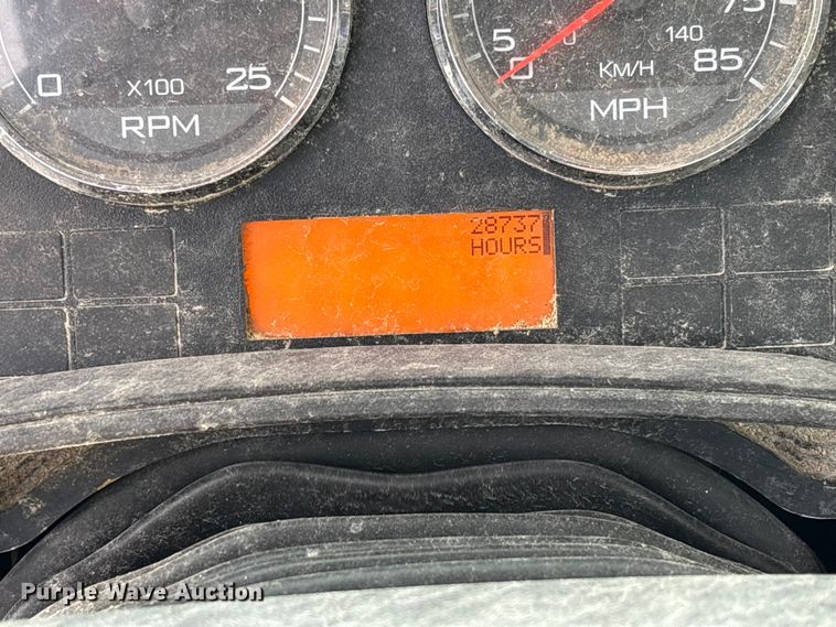 image for item FB3307 2014 International ProStar+ 122 semi truck