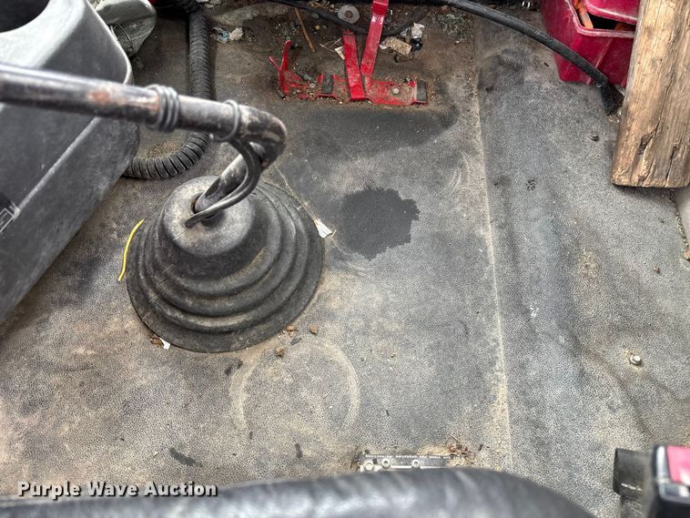 image for item FB3307 2014 International ProStar+ 122 semi truck