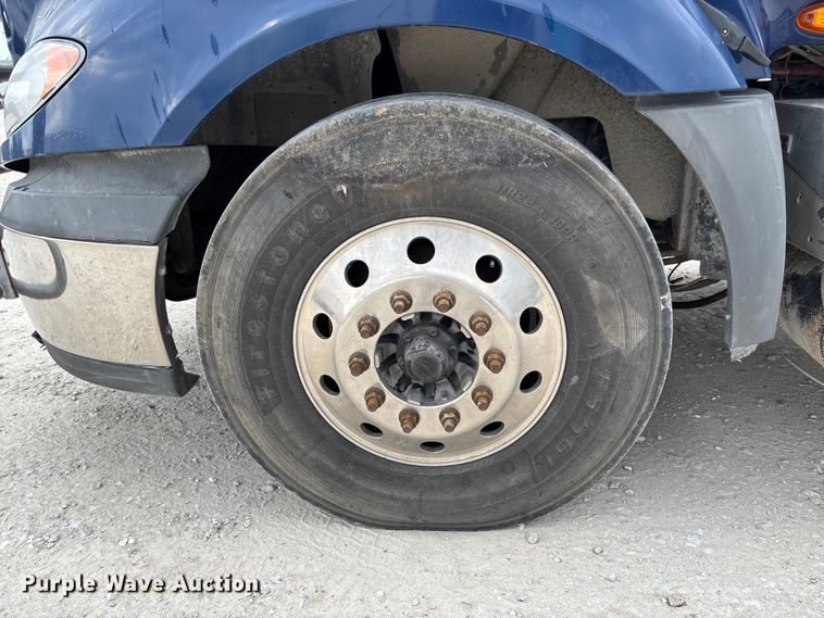 image for item FB3307 2014 International ProStar+ 122 semi truck