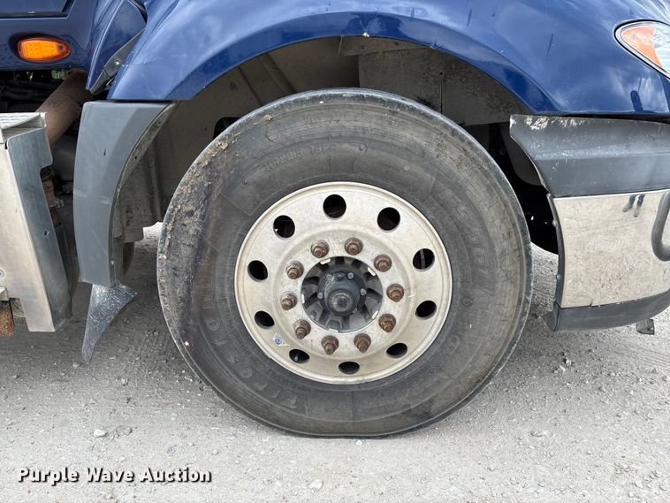 image for item FB3307 2014 International ProStar+ 122 semi truck