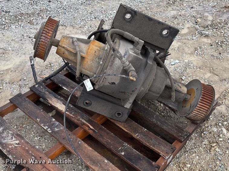 image for item FB3311 2014 Dana Spicer 794GB100-1 transfer case