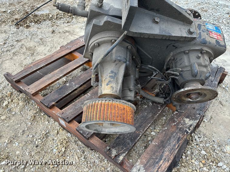 image for item FB3311 2014 Dana Spicer 794GB100-1 transfer case