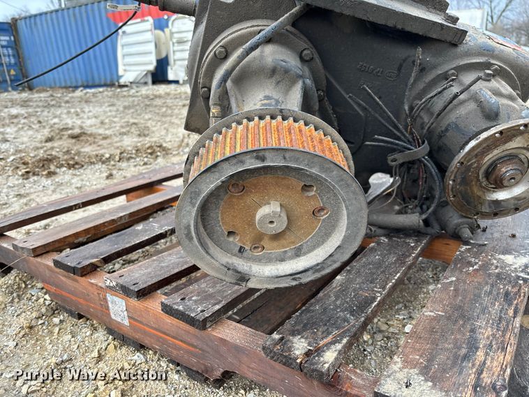 image for item FB3311 2014 Dana Spicer 794GB100-1 transfer case