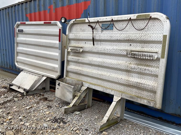 image for item FB3313 (2) headache racks