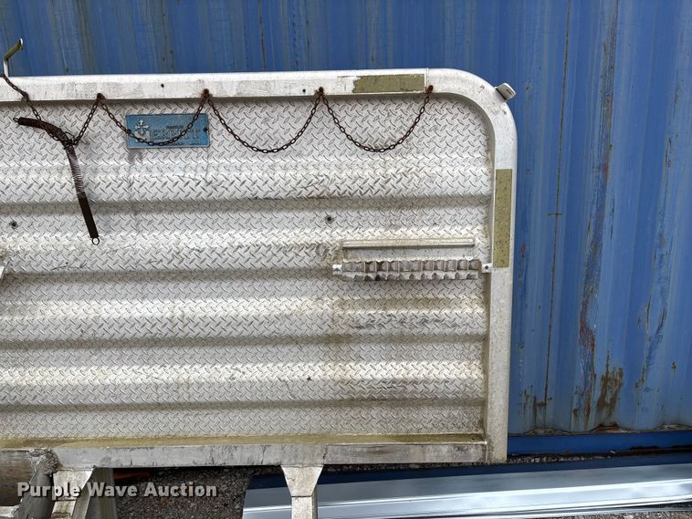 image for item FB3313 (2) headache racks