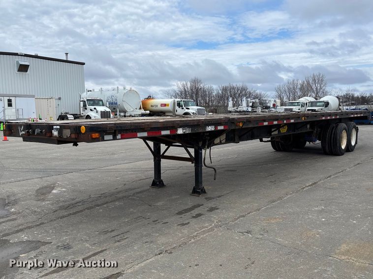 image for item FB3320 1986 Transcraft ETH 45-75 extendable flatbed trailer