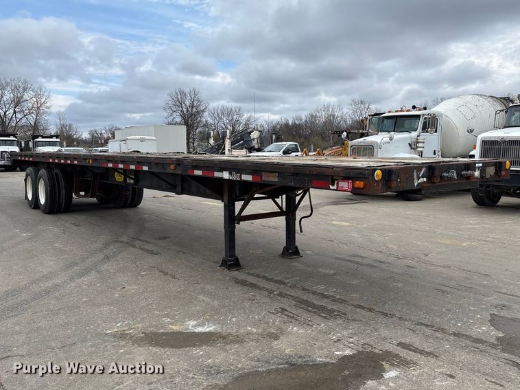 image for item FB3320 1986 Transcraft ETH 45-75 extendable flatbed trailer