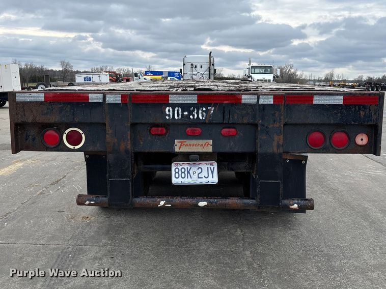 image for item FB3320 1986 Transcraft ETH 45-75 extendable flatbed trailer