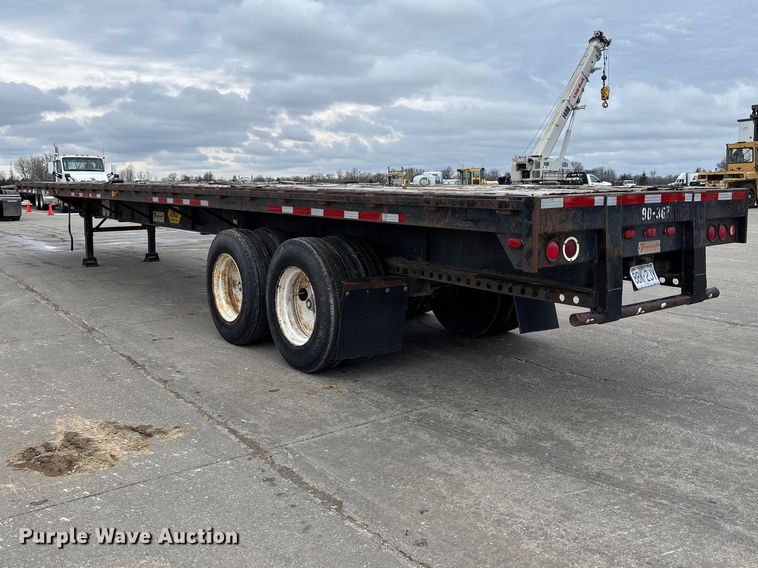 image for item FB3320 1986 Transcraft ETH 45-75 extendable flatbed trailer