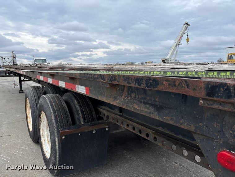 image for item FB3320 1986 Transcraft ETH 45-75 extendable flatbed trailer
