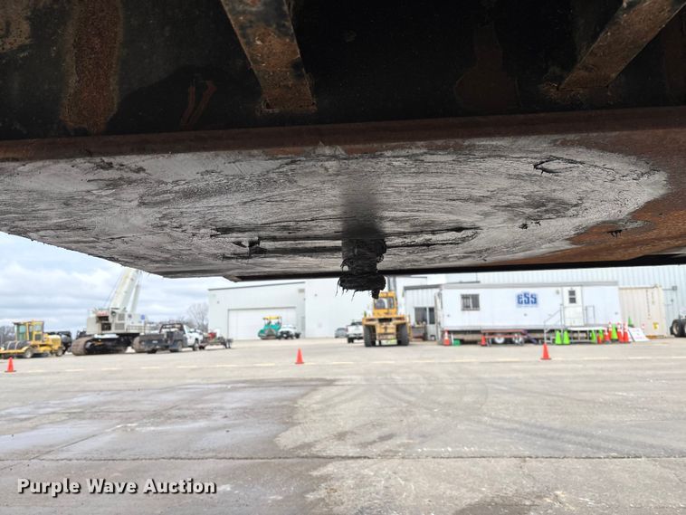 image for item FB3320 1986 Transcraft ETH 45-75 extendable flatbed trailer