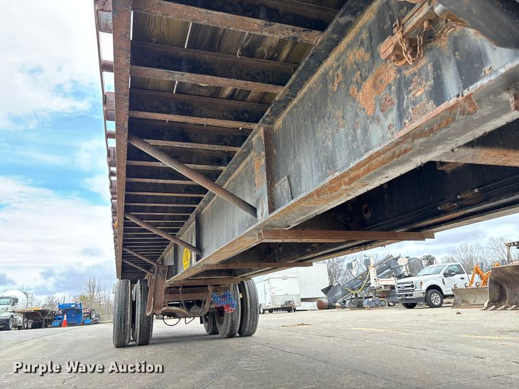 image for item FB3320 1986 Transcraft ETH 45-75 extendable flatbed trailer
