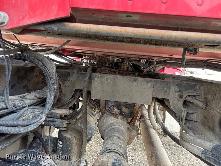 image for item FB3600 2013 Peterbilt 386 semi truck