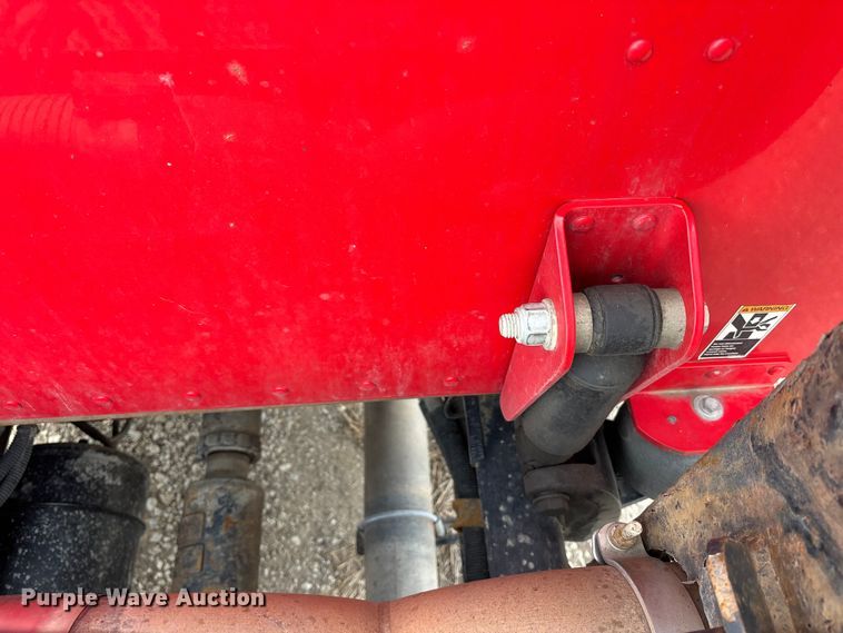 image for item FB3600 2013 Peterbilt 386 semi truck