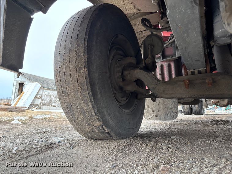 image for item FB3600 2013 Peterbilt 386 semi truck