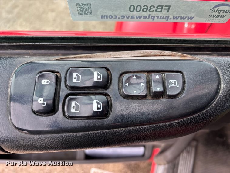 image for item FB3600 2013 Peterbilt 386 semi truck