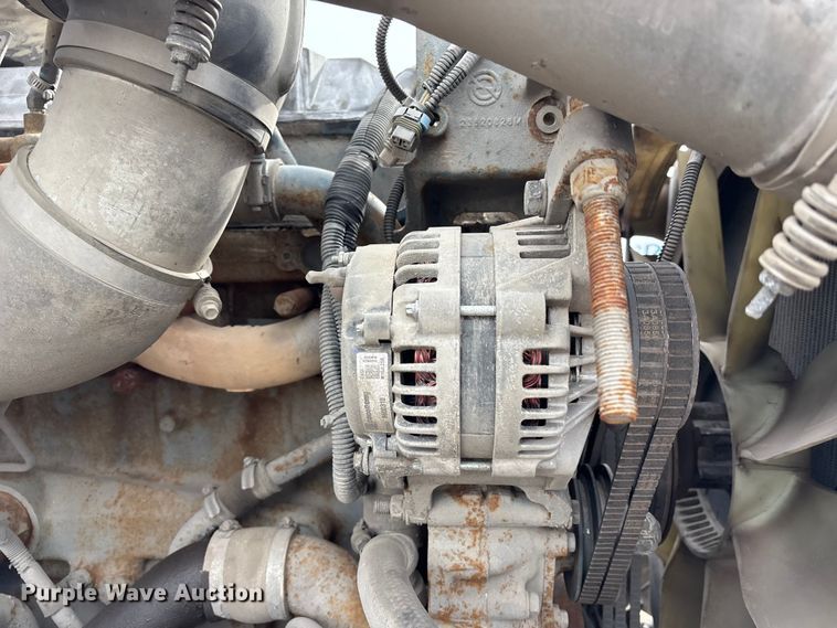 image for item FB3600 2013 Peterbilt 386 semi truck